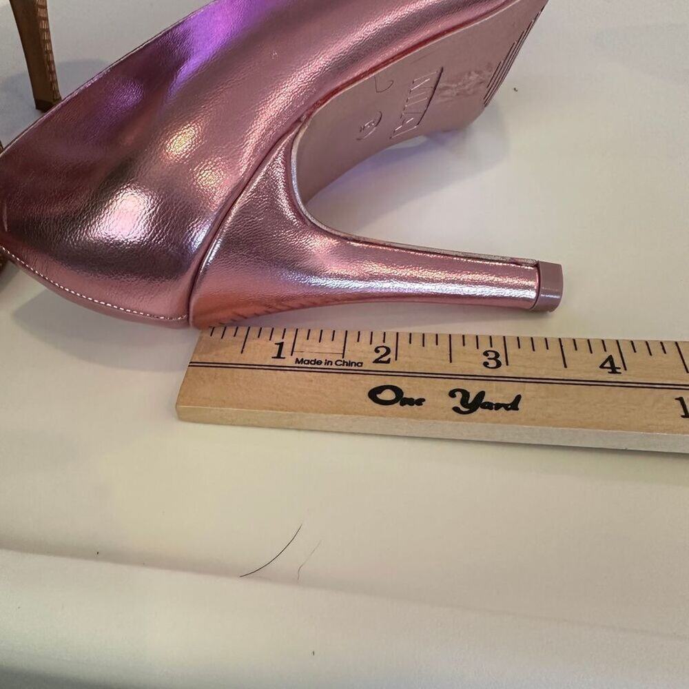 Metallic Pink Pointed-Toe High Heels - Picture 3 of 13